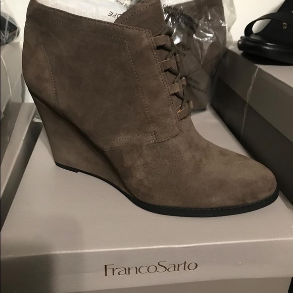 Franco Sarto suede tan booties - Picture 2 of 7